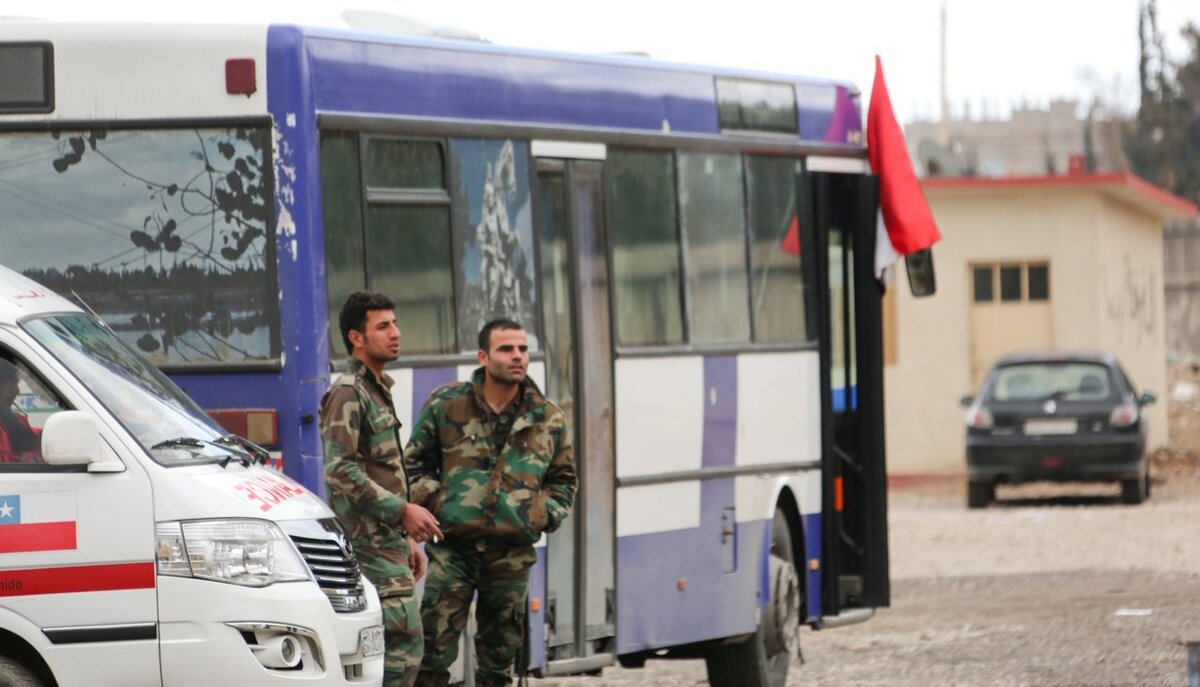 Сирийские военные следят за соблюдением перемирия