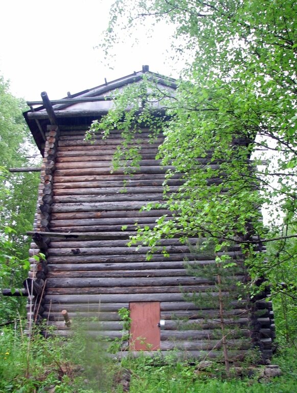 Недостроенный храм.