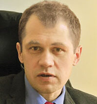 — Олег Александрович, известно, что мобильные устройства проходят испытания, прежде чем попасть на рынок. Как получилось, что предельно допустимые уровни мощности электромагнитного излучения оказались превышены?