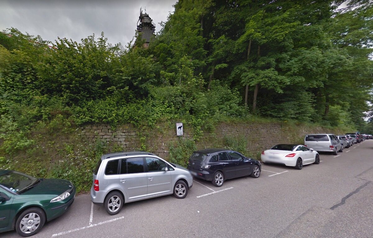Парковка у замка "Верхний Кёнигсбург". Фото с гугл-карт.