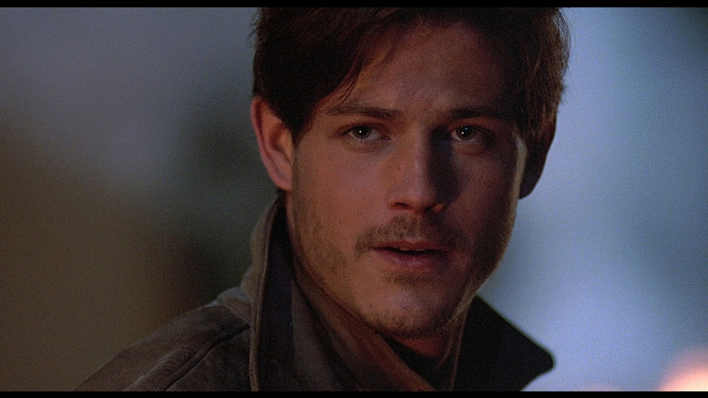 Герой - Майкл Паре. Не удивляйтесь, если это лицо вам знакомо: его часто можно было видеть в 90-х на обложках VHS студии West Video.