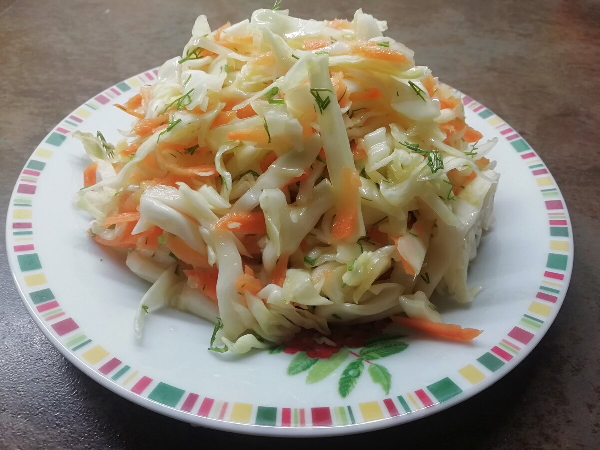 салат из свежей капусты и моркови как в столовой без уксуса рецепт | Дзен
