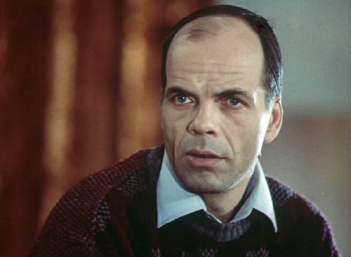 Фото с http://m.kino-teatr.ru/acter/album/2524/507142.jpg
