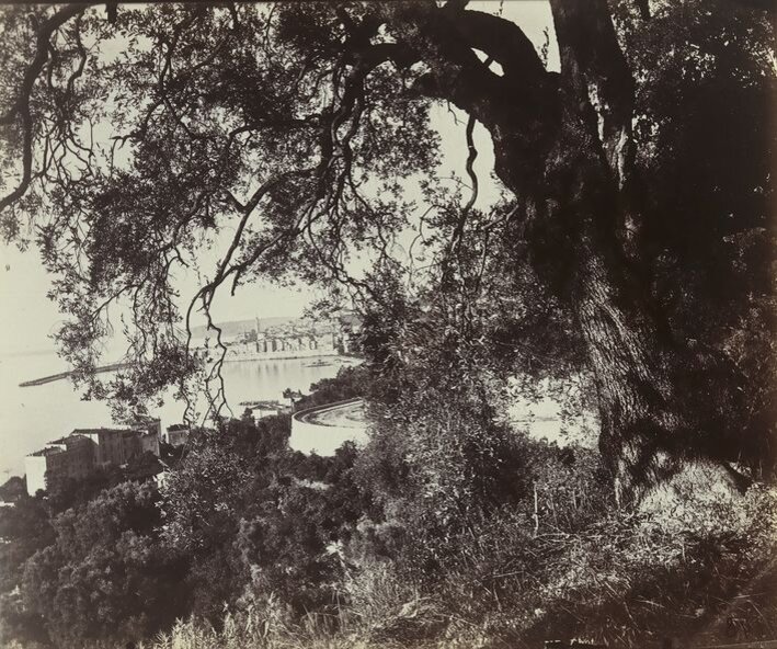 Eugène Atget. Menton. n.d.