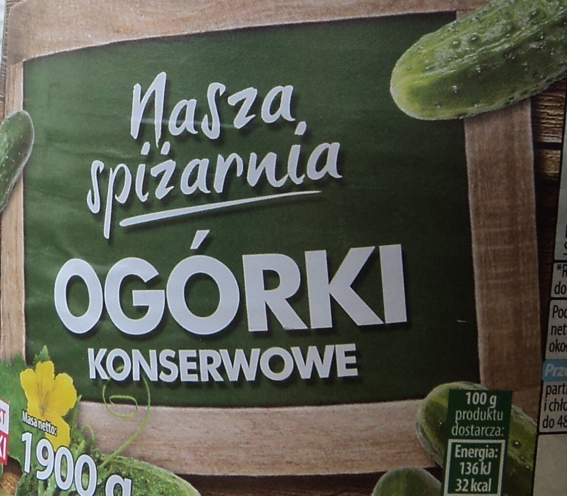 Спижарня - это не погреб. Хотя, довольно известный бренд по продаже консервированной польской продукции называется  "Nasza spiżarnia" и это можно можно перевести как "Наш погребок". 
