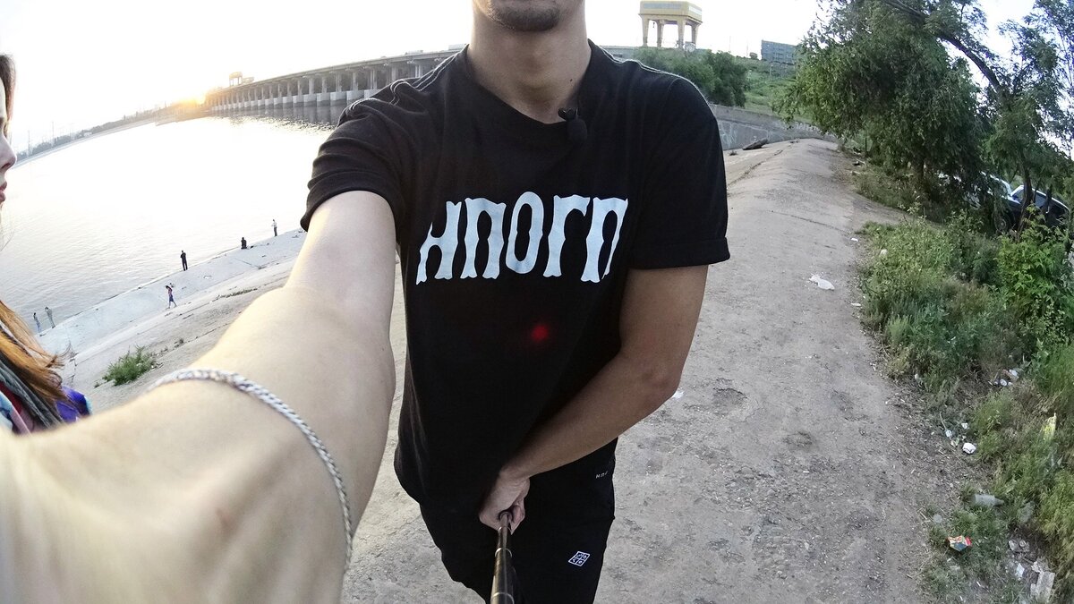 Наша камерка следит за нами.