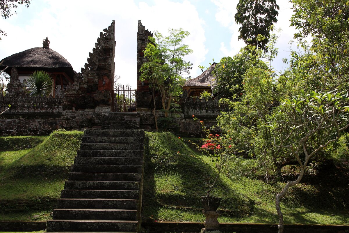 Балийский храм