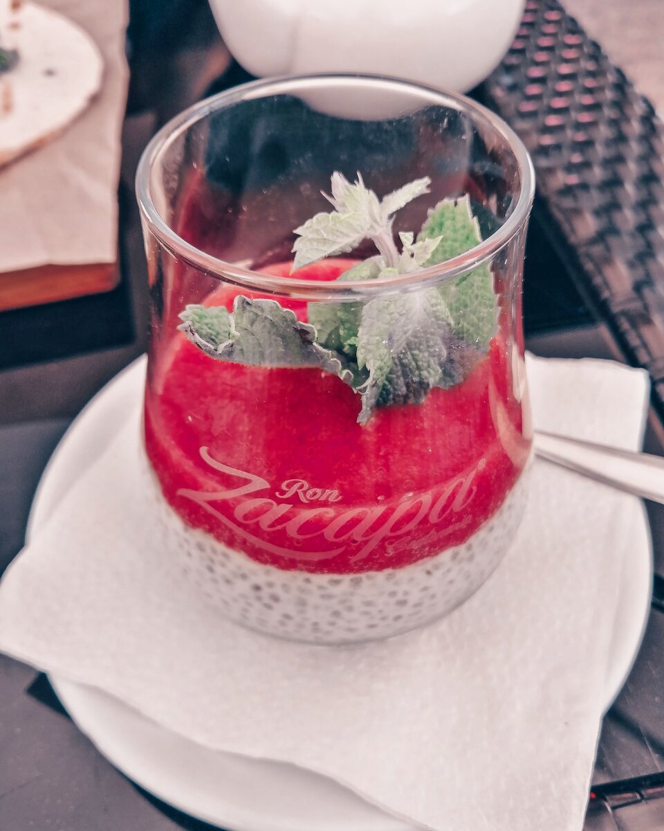 Приятный сюрприз в кафе, суф с семенами чиа