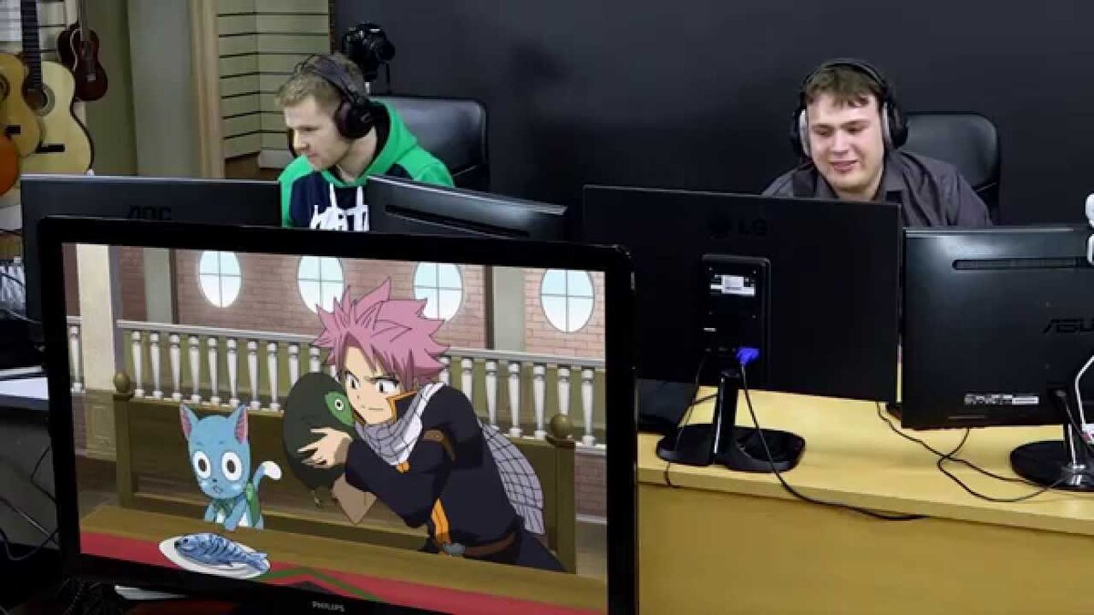 Над профессиональными переводами работает много людей