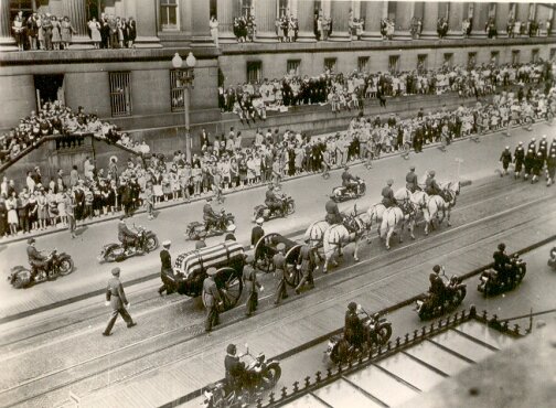 Катафалк с телом Рузвельта