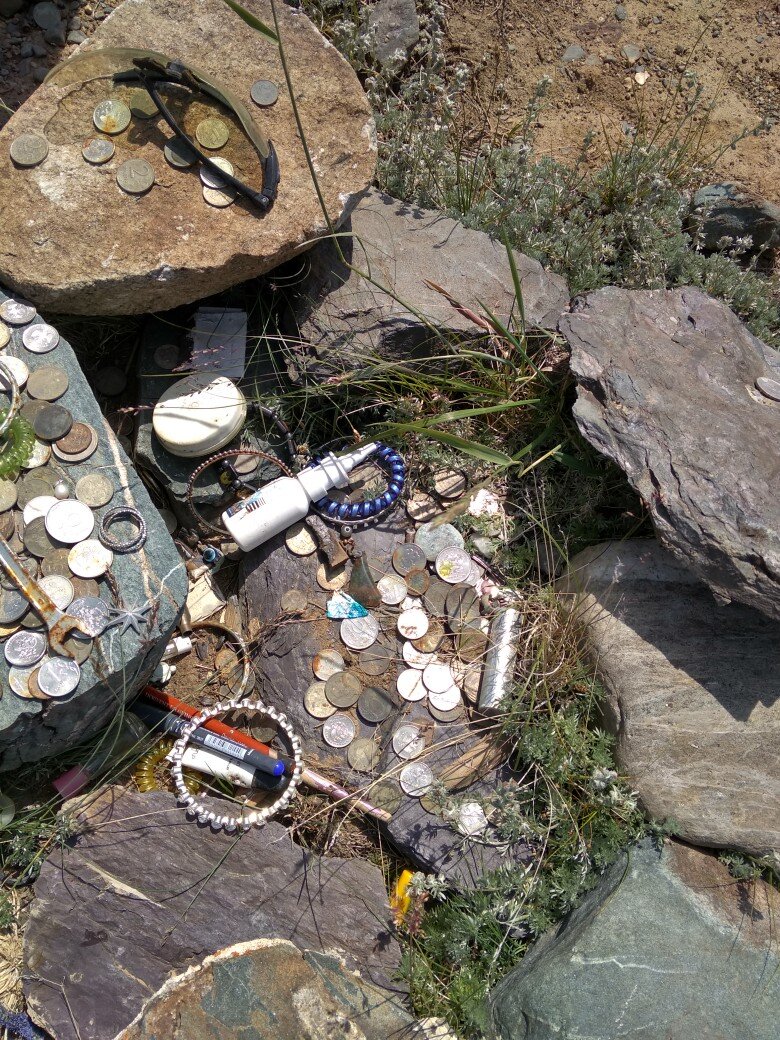 Хлам на кургане "принцессы"