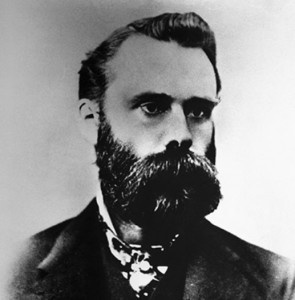 Активное развитие стратегии Прайс Экшен (Актион) началось с теории трейдера Чарльза Доу (он также считается основателем технического анализа). Он полагал, что “цена учитывает все”. Иными словами, в движении цены заложено большое количество важной информации, в т. ч. новости политики и экономики.