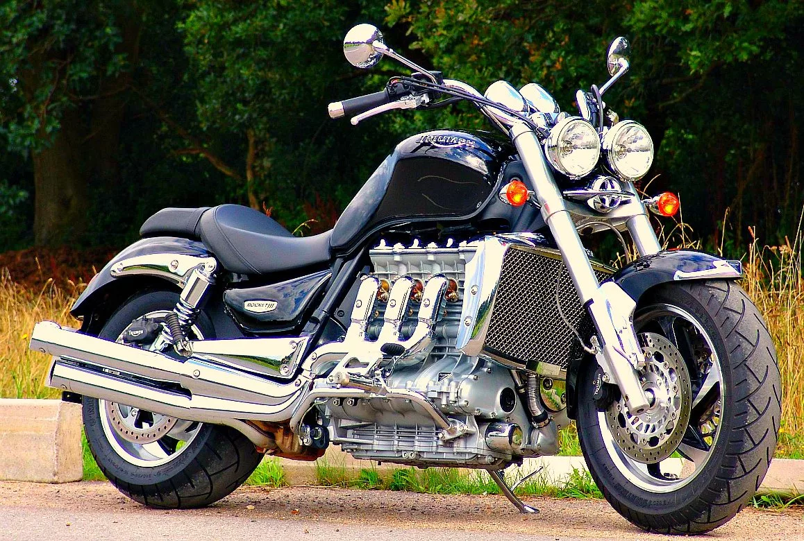 Triumph Rocket 3. Триумф мотоцикл Rocket 3. Мотоцикл Триумф рокет. Triumph Rocket 3 Roadster.