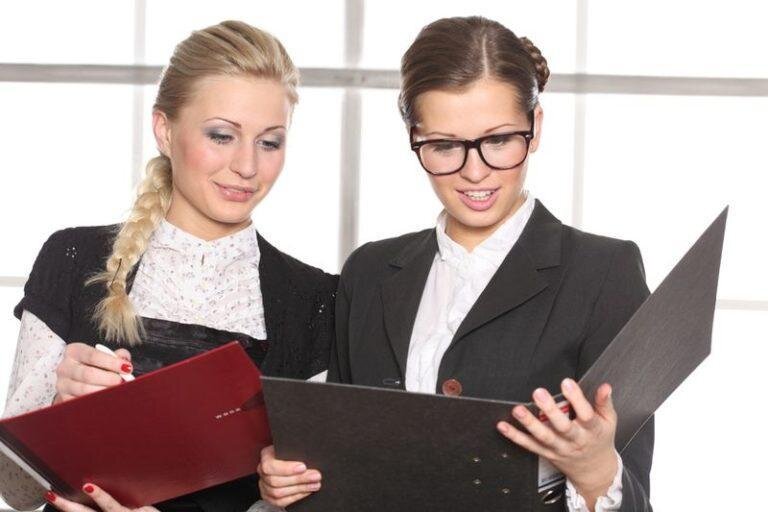 Составлять договор должен юрист по договорам, чтобы потом всё было успешно.