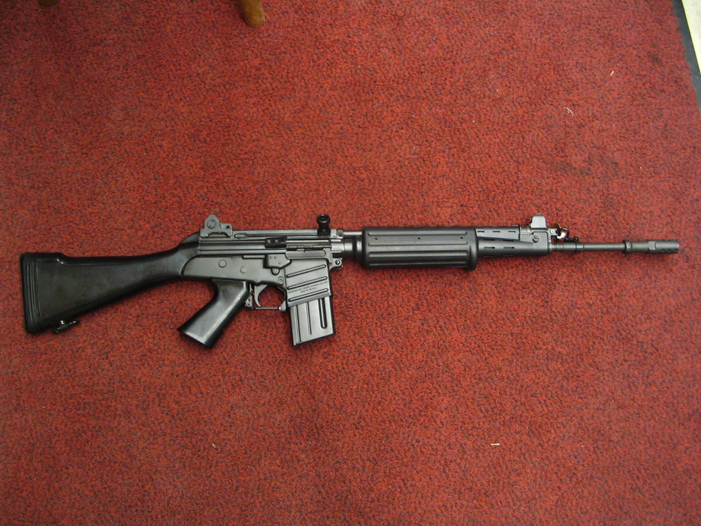 Винтовка cal. FN fal 5 56. FN fal g1. Штурмовая винтовка FN cal. Бельгийская винтовка ФН фал.