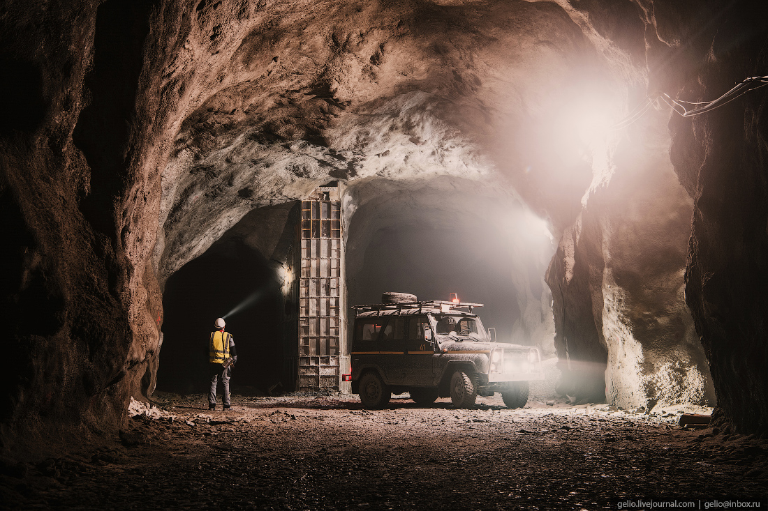 Что добывают на чукотке. Месторождение майское полиметалл. Что добывают на чукотке. Полиметалл чукотка майское. Анадырь рудник валунистый.