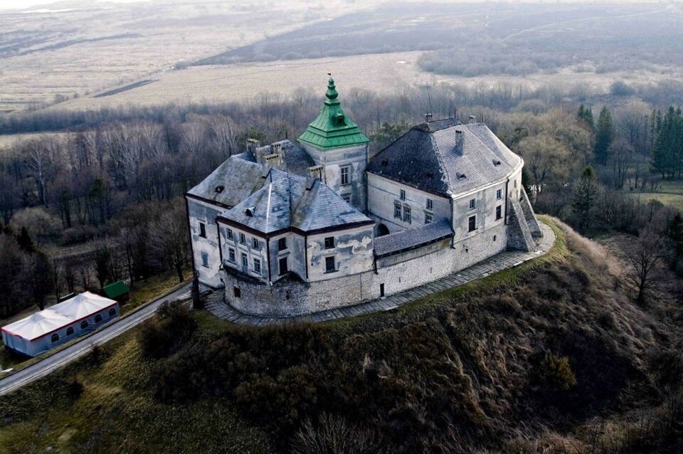 Олесский замок, современное состояние.