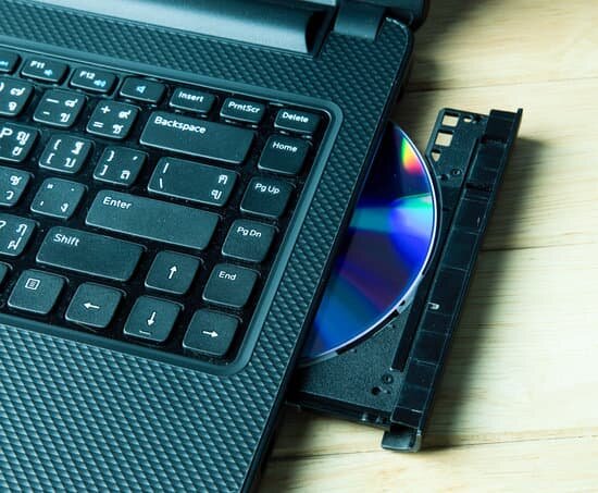 Рассматриваем необходимость в дисководе оптических дисков в современных ноутбуках и ПК