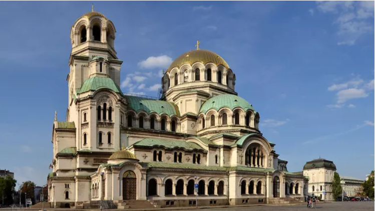 Иностранцы при въезде в Болгарию с 1 апреля должны иметь сертификат о вакцинации