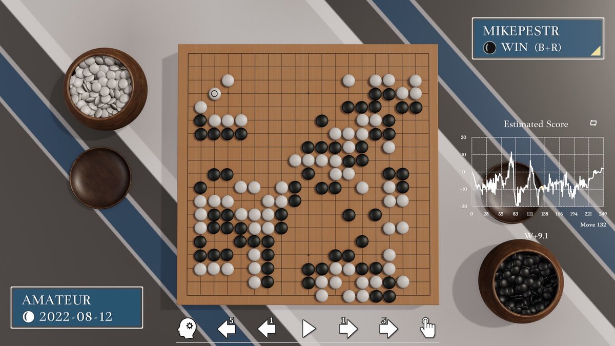 Режим просмотра партии в локации "Match room" в игре Just Go