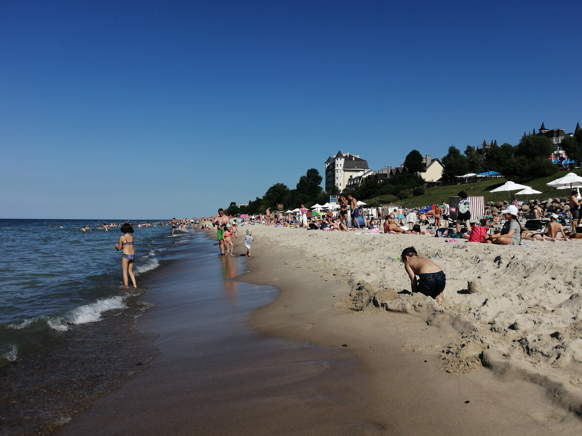 Западный пляж зеленоградск. Пляж в Зеленоградске Калининградской.