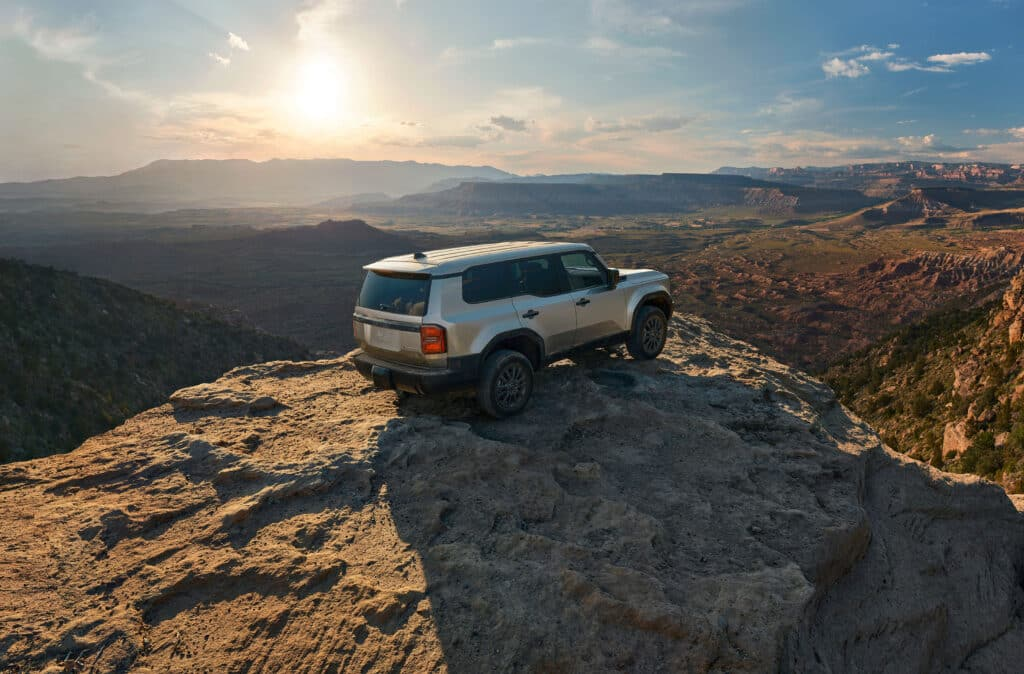 Toyota Land Cruiser 2024 года