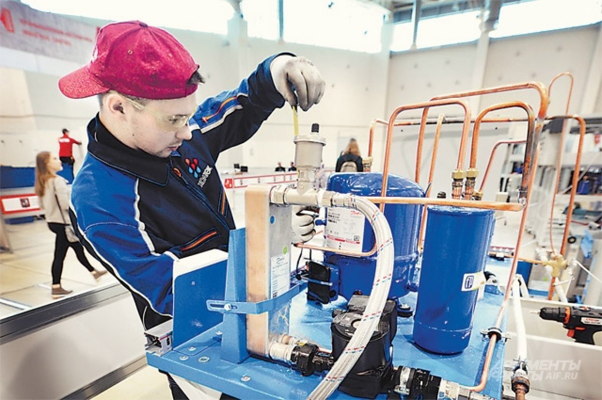    В Коми выпускники девятых классов могут поступить на бюджет до 25 ноября