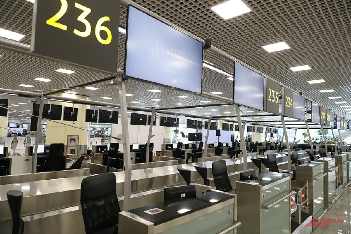    ТАСС: в московских аэропортах задержали свыше 40 рейсов