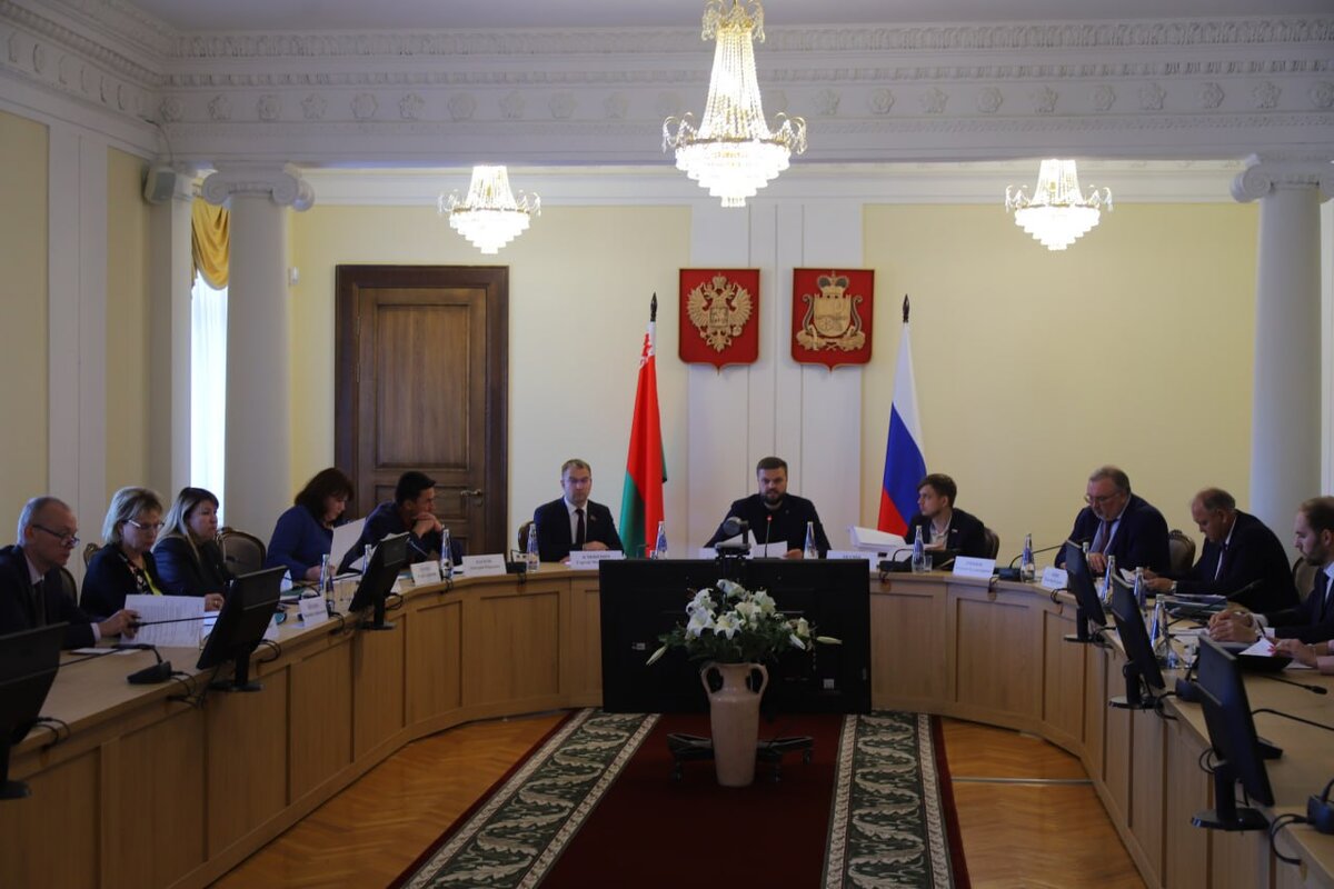 Заседании Комиссии Парламентского Собрания Союза Беларуси и России по молодежной политики, спорту и туризму прошло с подключением видеоконференцсвязи