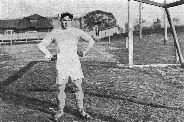 Фаворский Лев Иванович. Вратарь.  (1893  — 1969 )