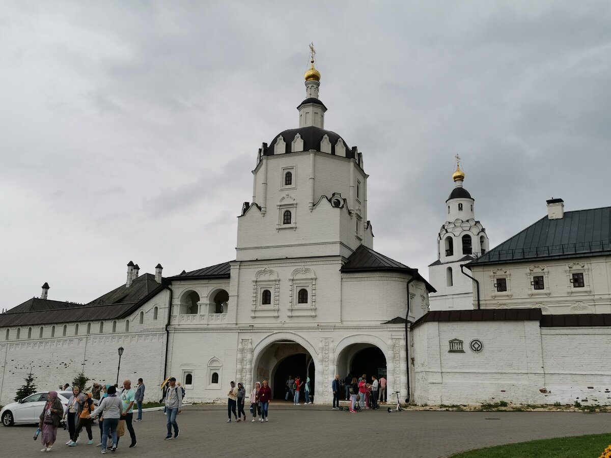 Успенский монастырь 