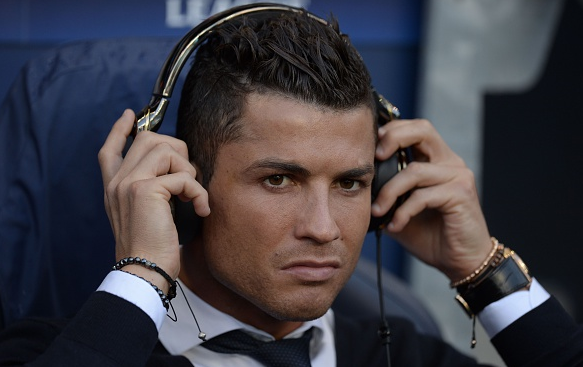 Роналду уже слушает мою подборку, а ты?