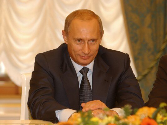 ФОТО ПРЕЗИДЕНТА РФ ПУТИНА В.В. ИСТОЧНИК СВОБОДНЫЙ.