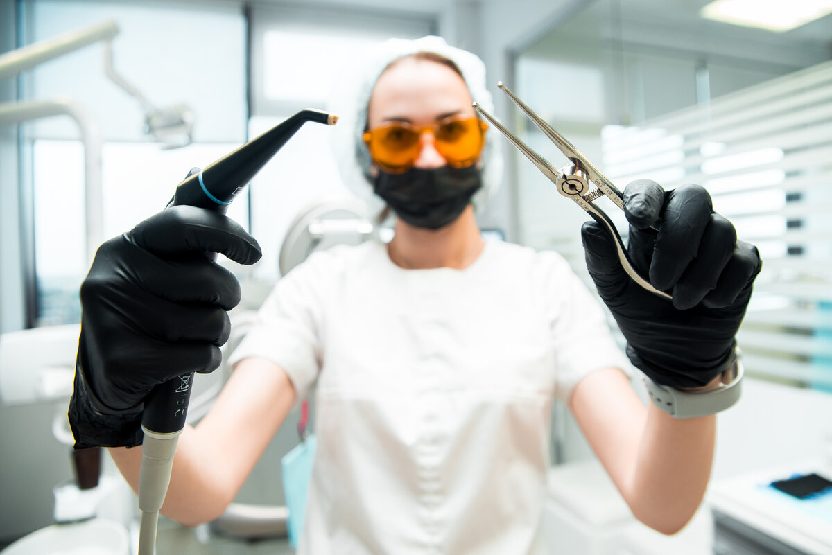 "Сначала лечим все периодонтиты/кариесы, и только потом занимаемся ортодонтическим лечением".