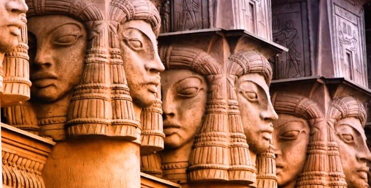 Египетский дома в Санкт-Петербурге