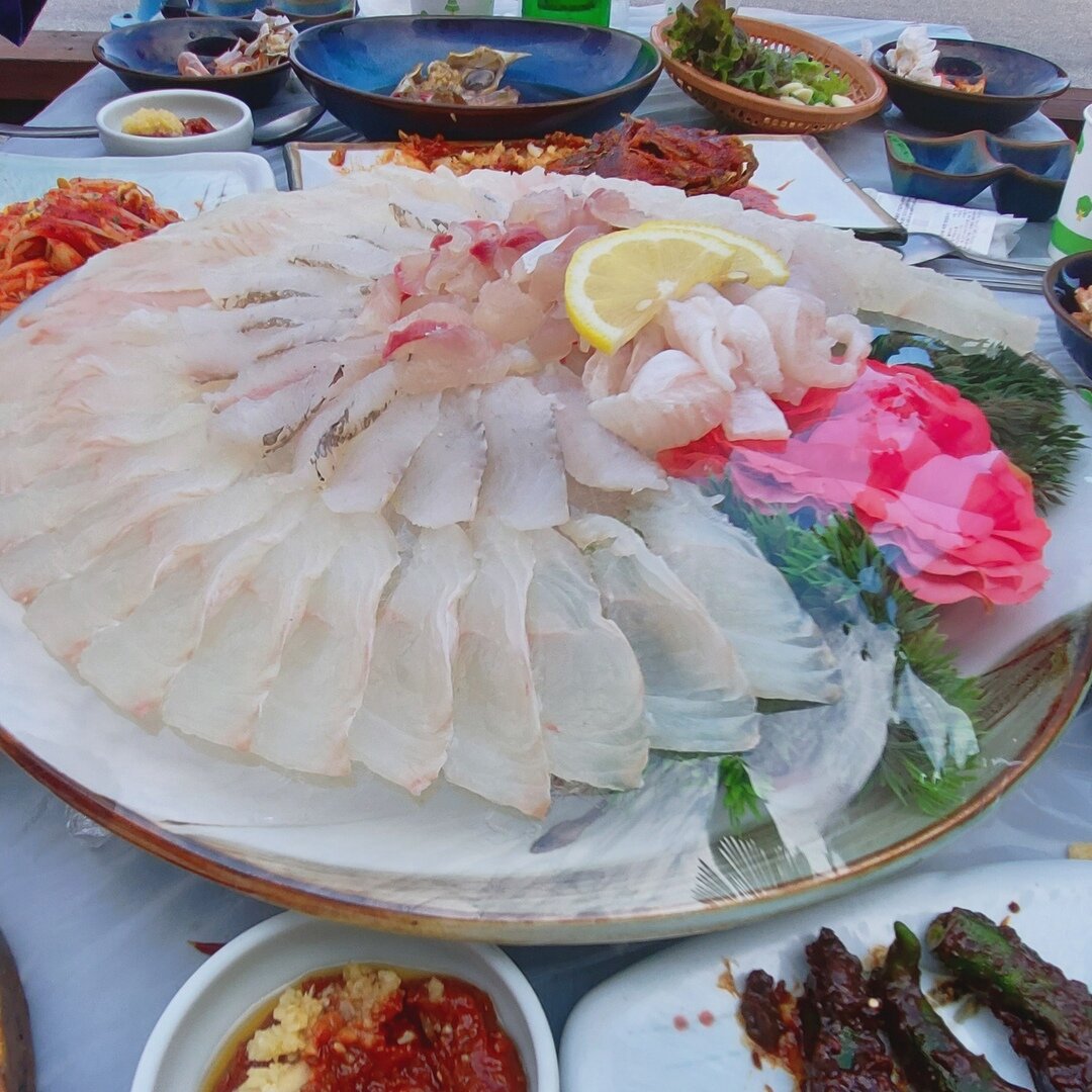 Деликатесы из морепродуктов, которые я не ем, ага. 