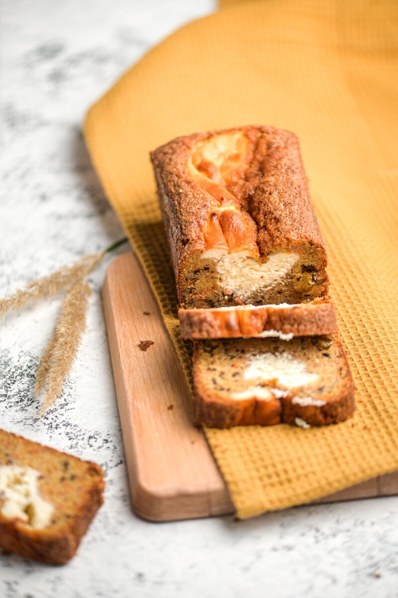 Морковный кекс с творожной начинкой