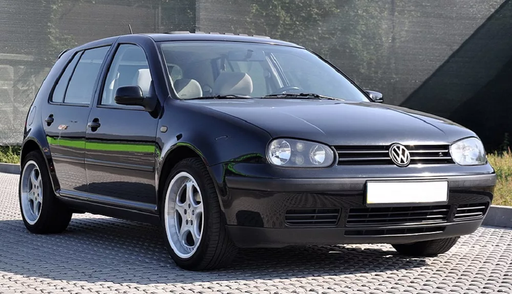 Фото с сайта: https://m1-service.ru/images/uslugi/Volkswagen-Golf-TDI-hetchbek-pokolenie-IV-3-door-2.jpg