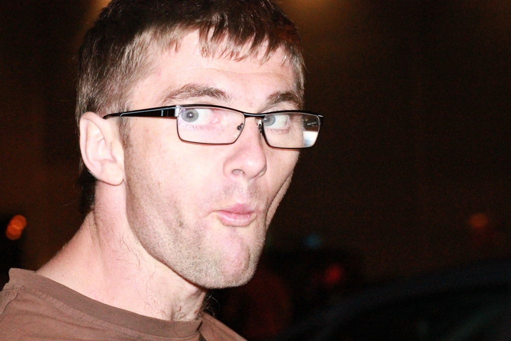 Накал отношений выражается в мимике