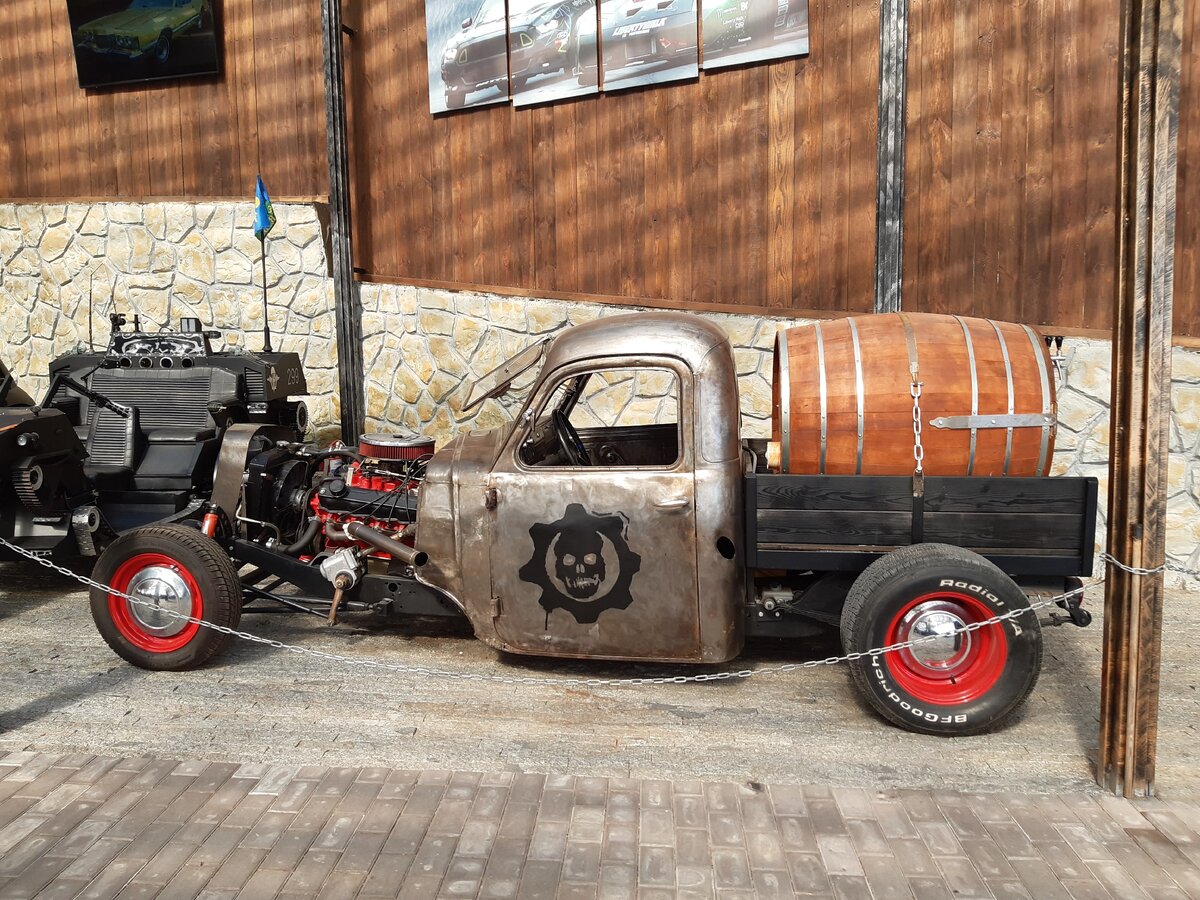 Музей автомобилей в Ялте