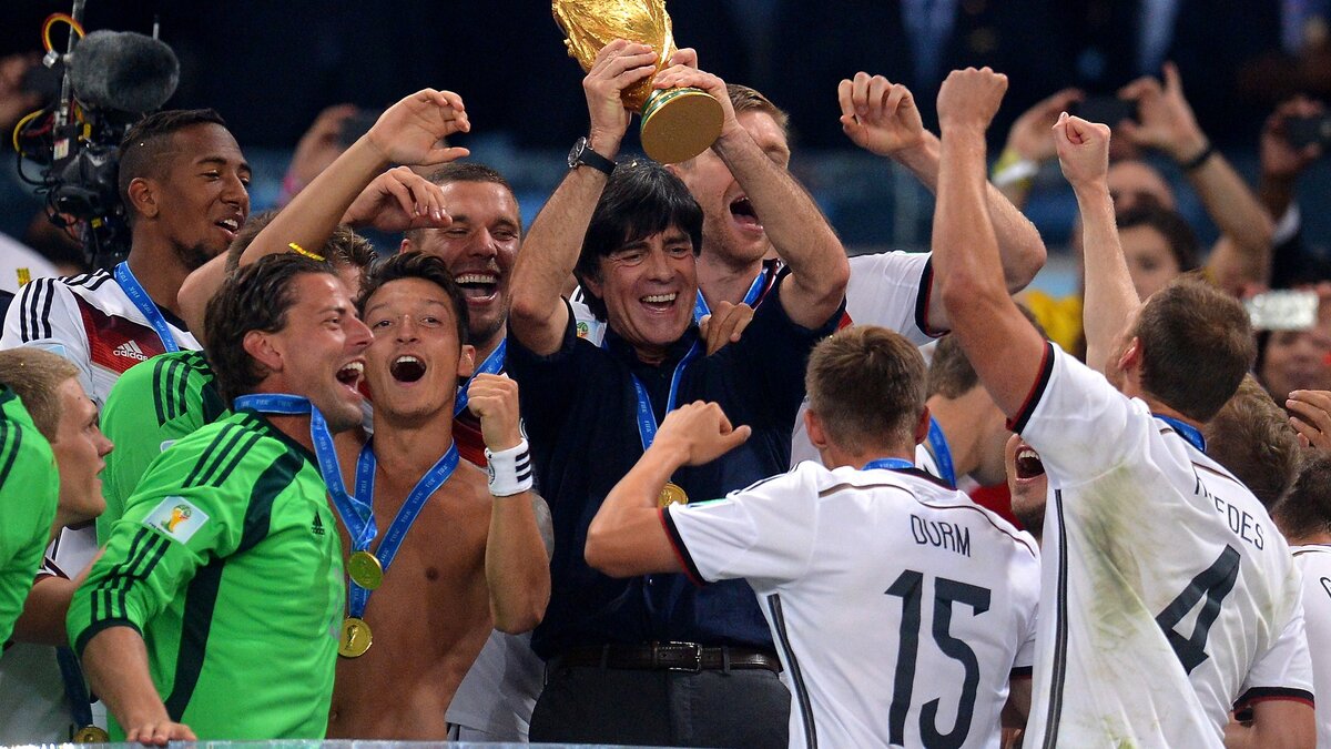 lambis42.wordpress.com  https://lambis42.files.wordpress.com/2014/07/2014_07_13_argentina-germany-0-0-0-1-et_99.jpg FIFA WORLD CUP 2014, FINAL 
