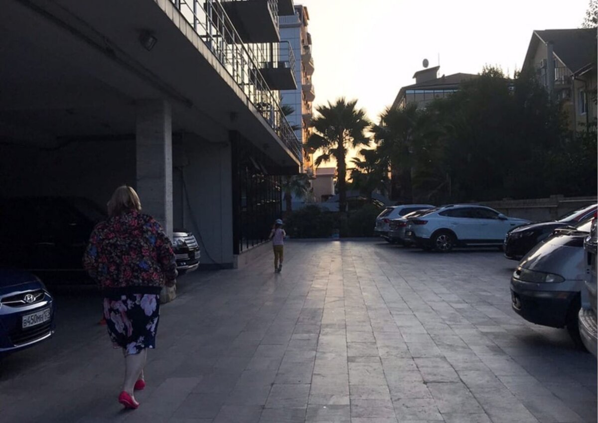 Территория парковки