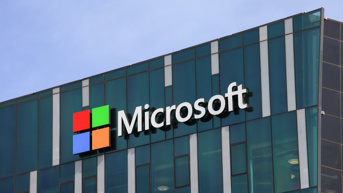 Microsoft будет производить собственные процессоры