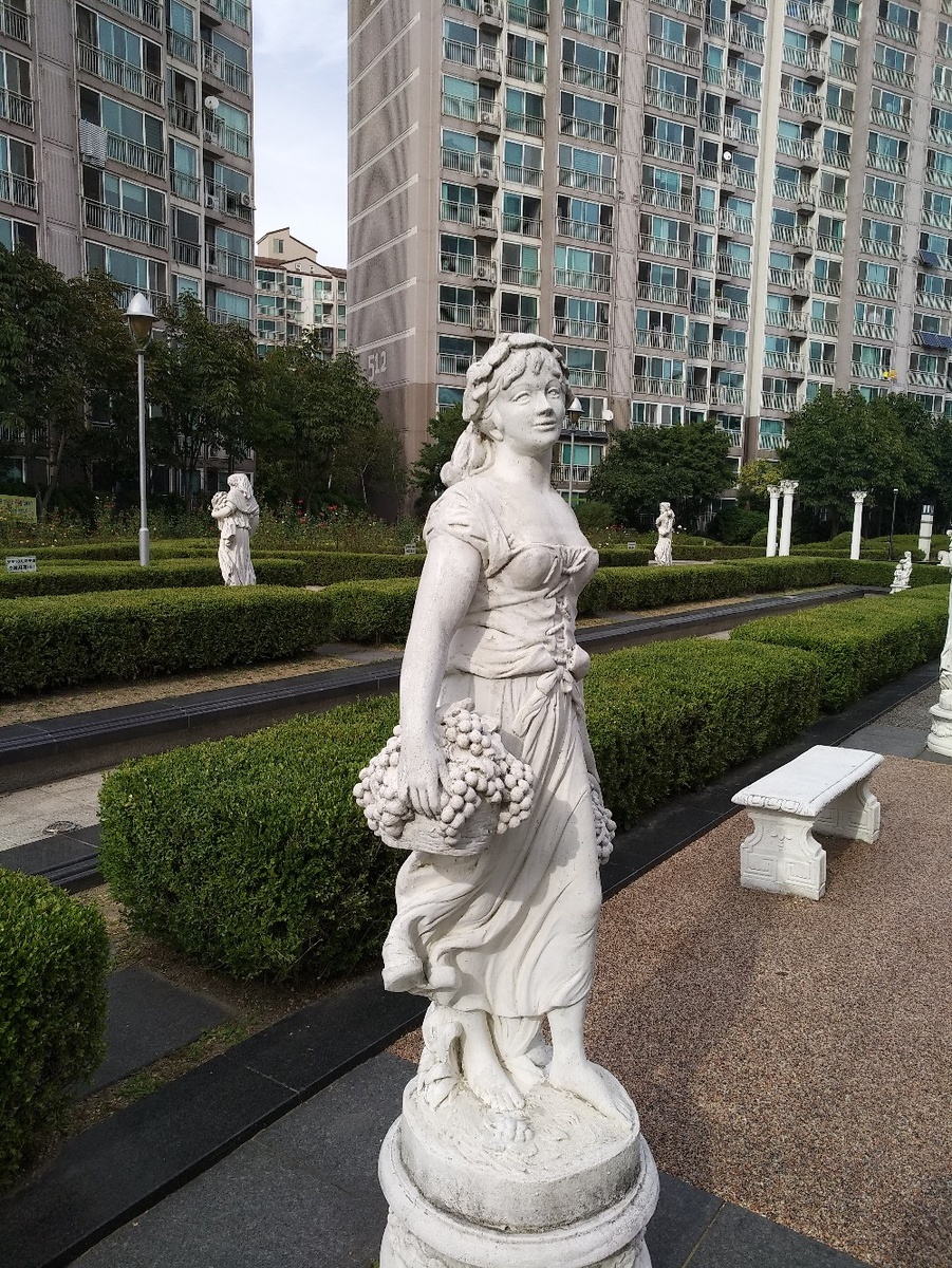 Апаты в Сеуле