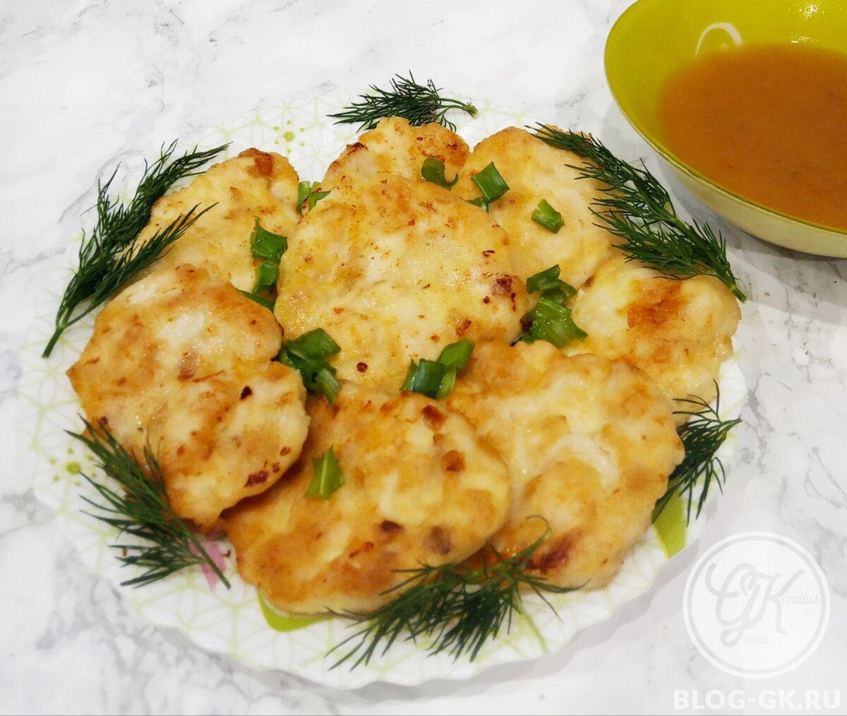 Оладьи из куриного филе с сыром