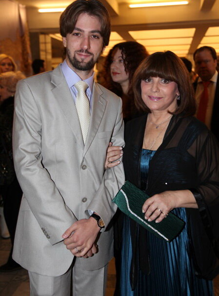 Наталья Варлей с сыном Александром