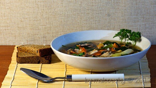 Тайский куриный суп с морепродуктами