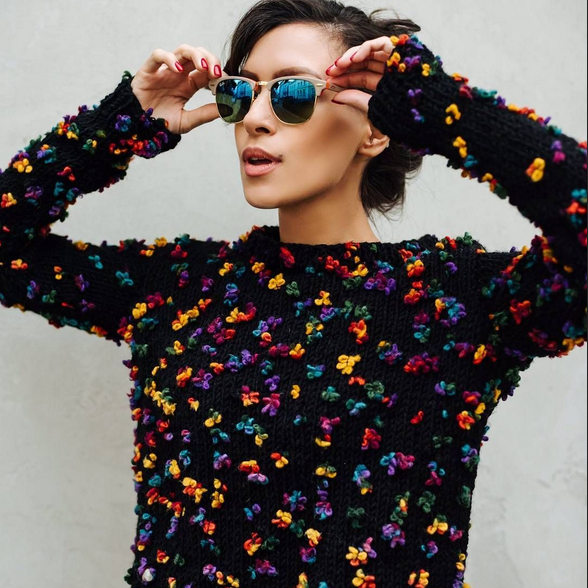 Сама Дарья Дашина в "свитере с вкраплениями", мой скиншот с фото в Pinterest.com . Листайте дальше!