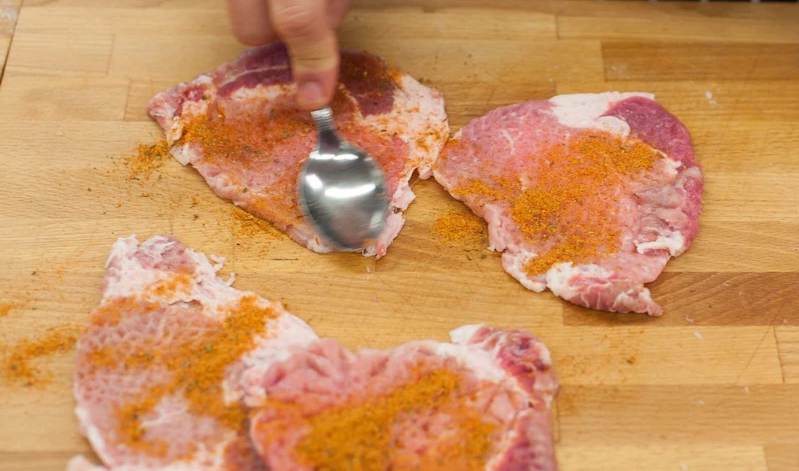 Классическая свиная отбивная с капустой шаг 1