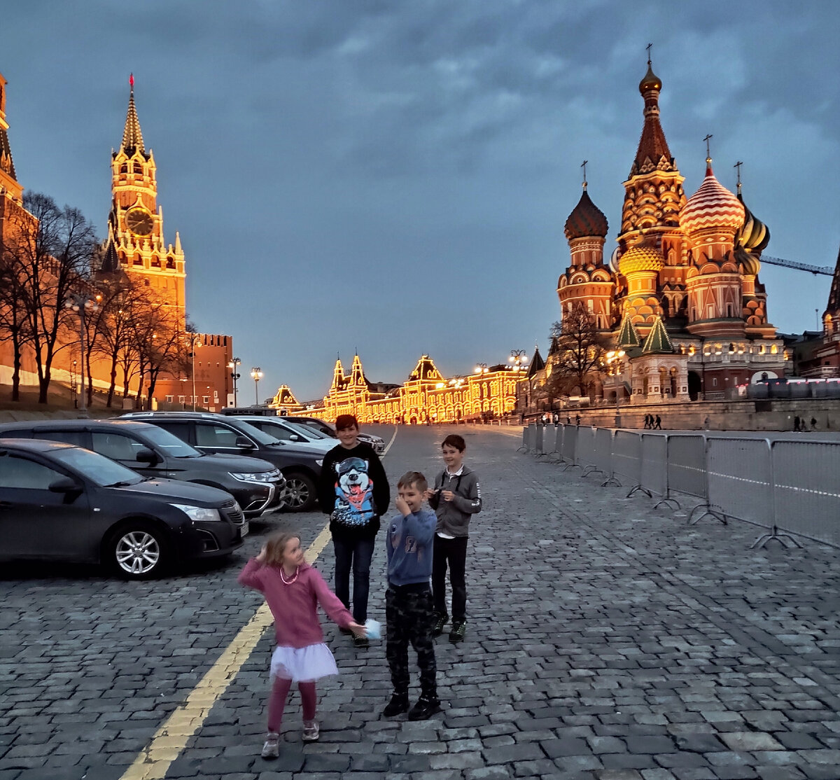 "Новое поколение" сменилось несколько раз, а пепси до сих пор не отнять. 